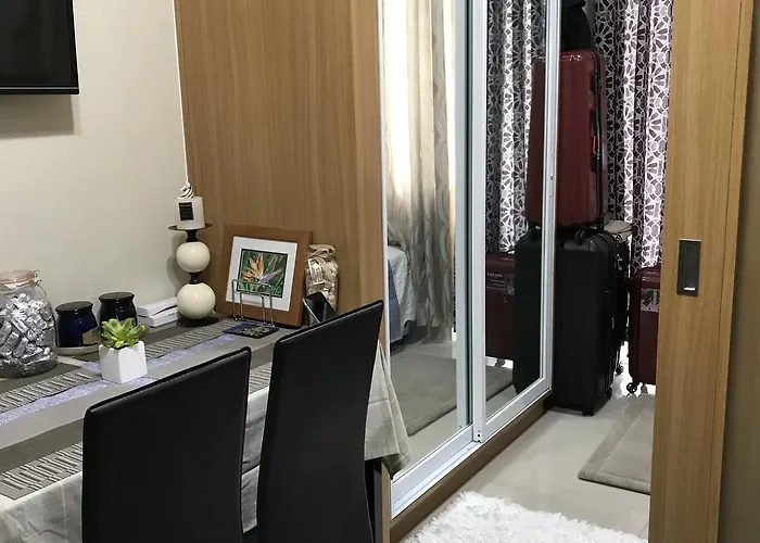Q W/ Great View Апартаменты